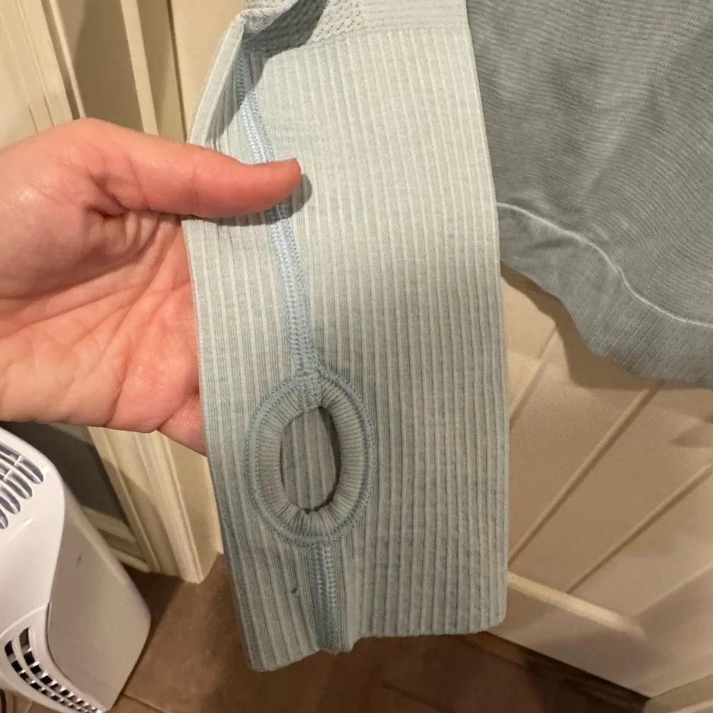Lululemon Geo top in light blue- see details
